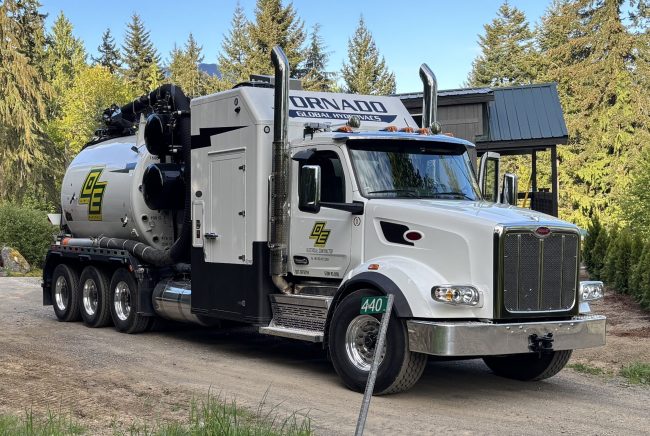 hydrovac truck