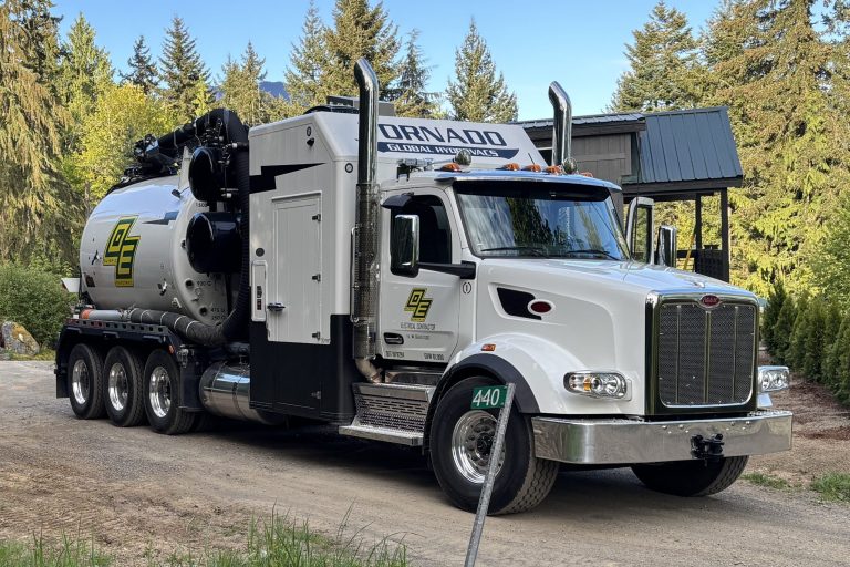 hydrovac truck